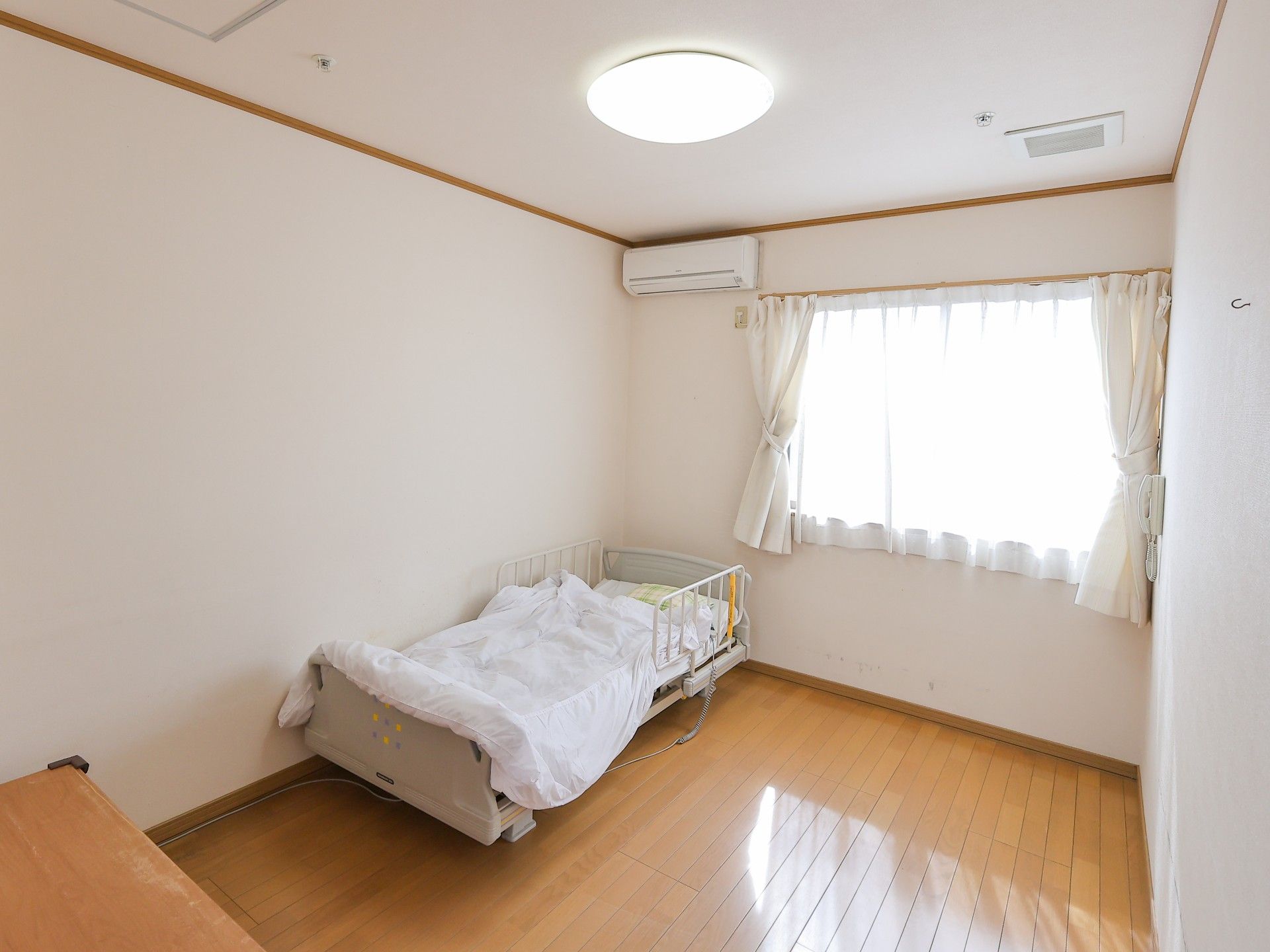 快適な個室の寝室