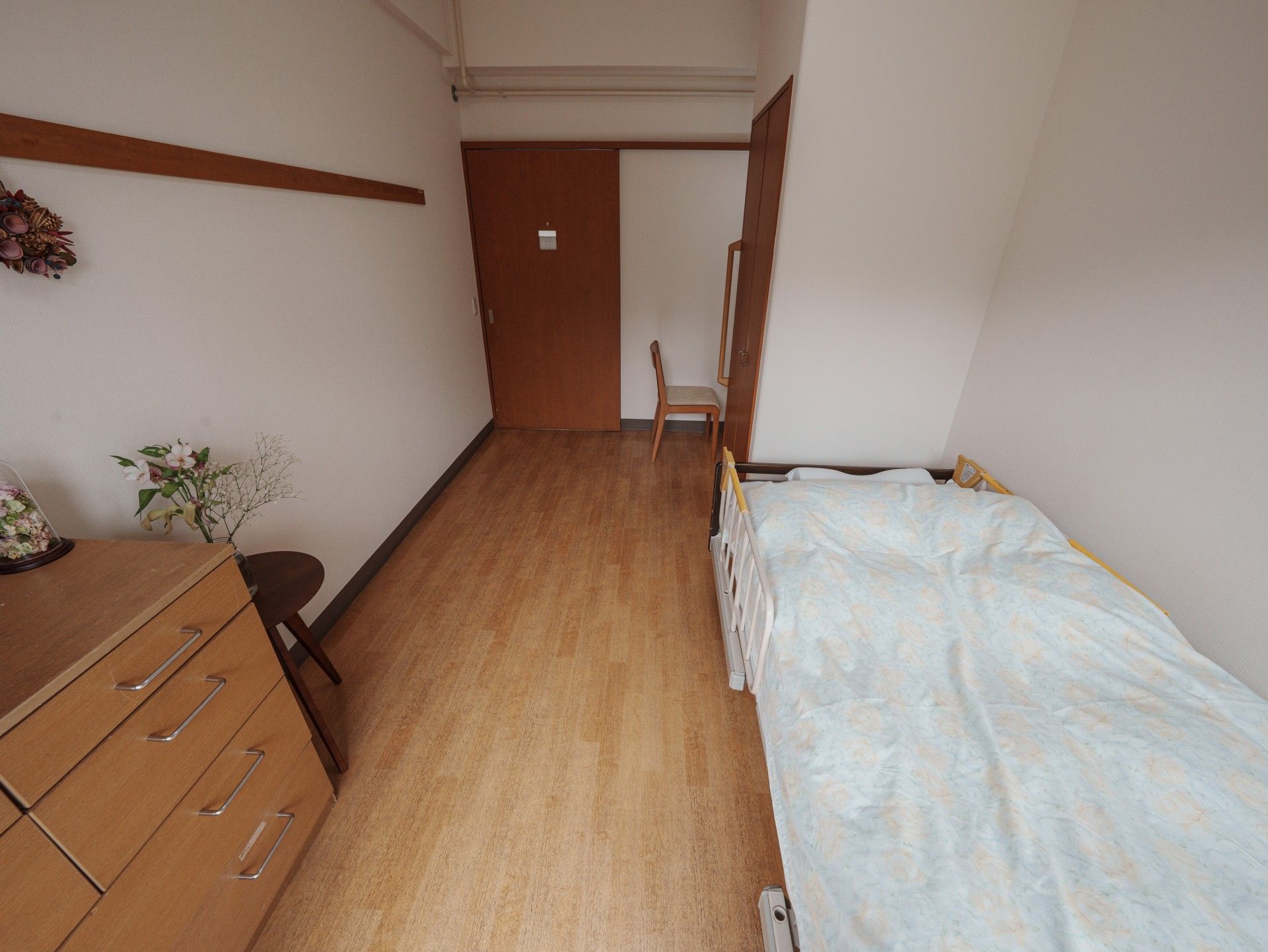 落ち着いた個室の様子