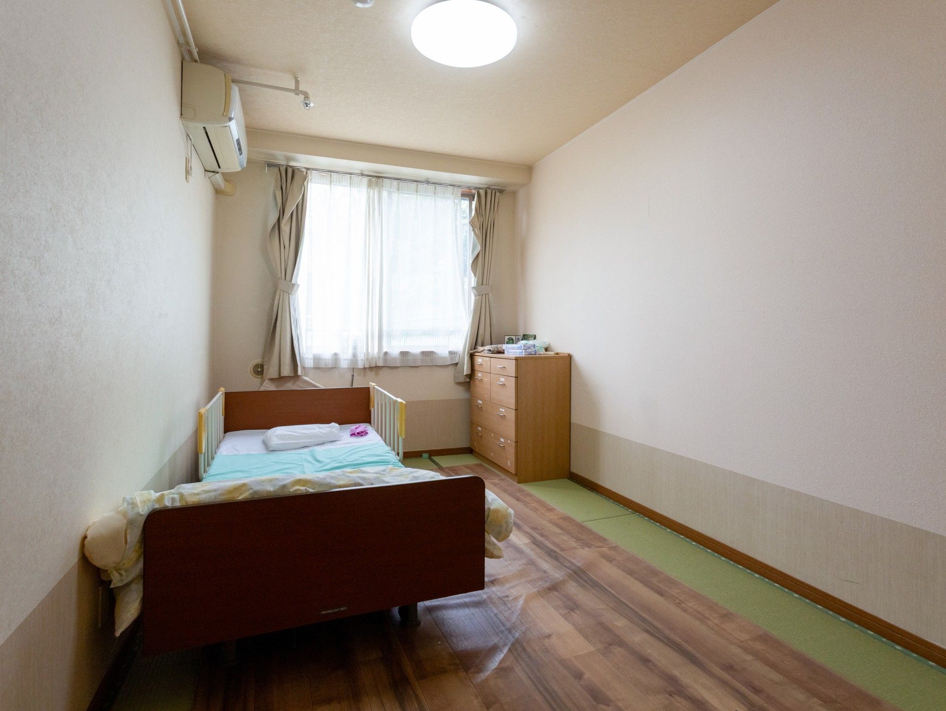 シンプルな個室