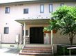 入り口が広い建物正面