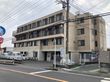 落ち着いた外観の建物