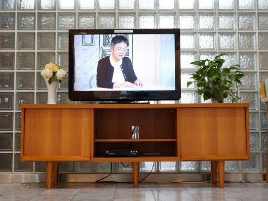 談話室テレビ