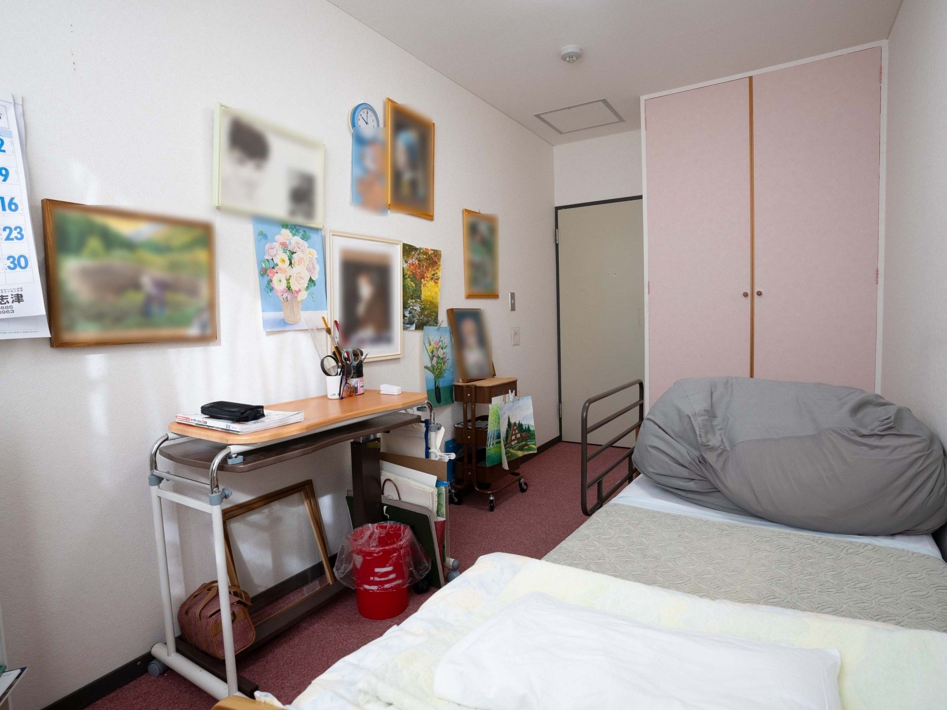 居室の明るい部屋