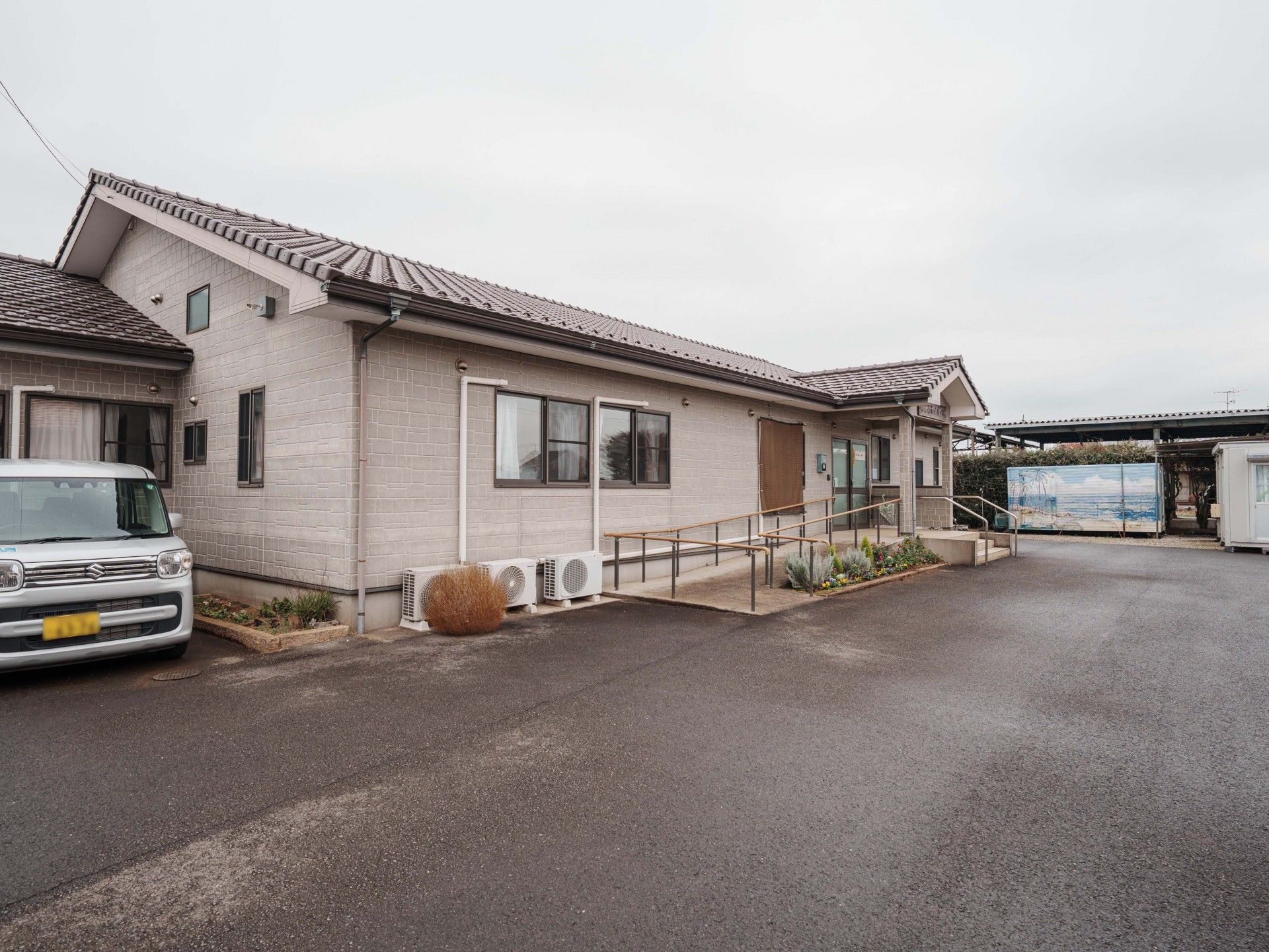 バリアフリーの入口施設