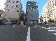 静かな住宅街の交差点