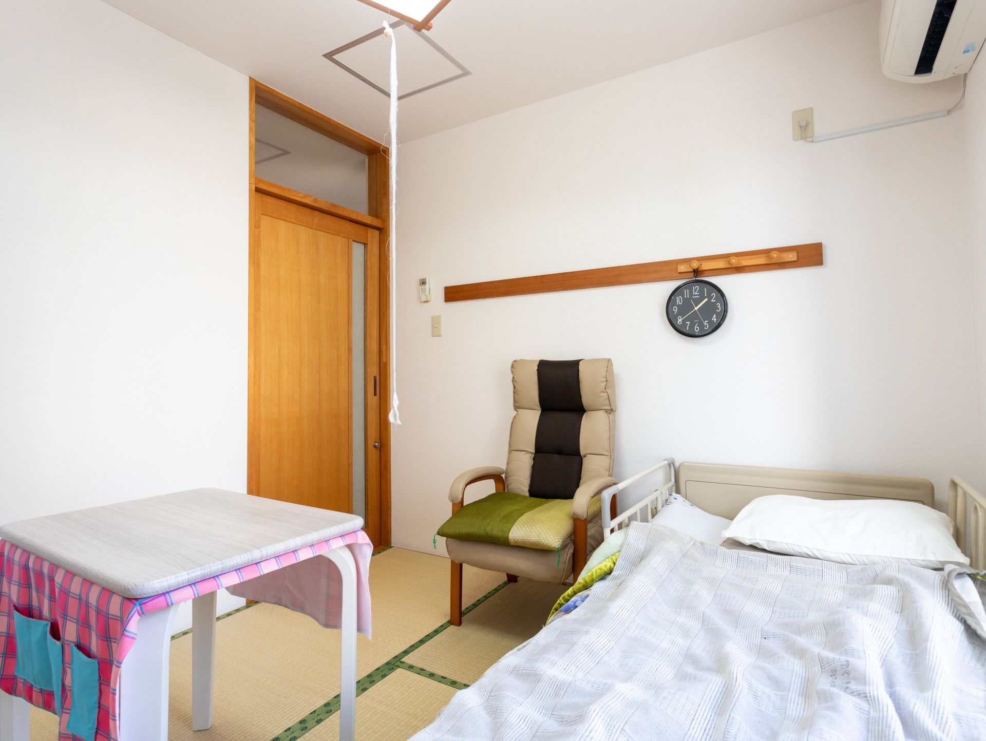 落ち着いた個室の様子