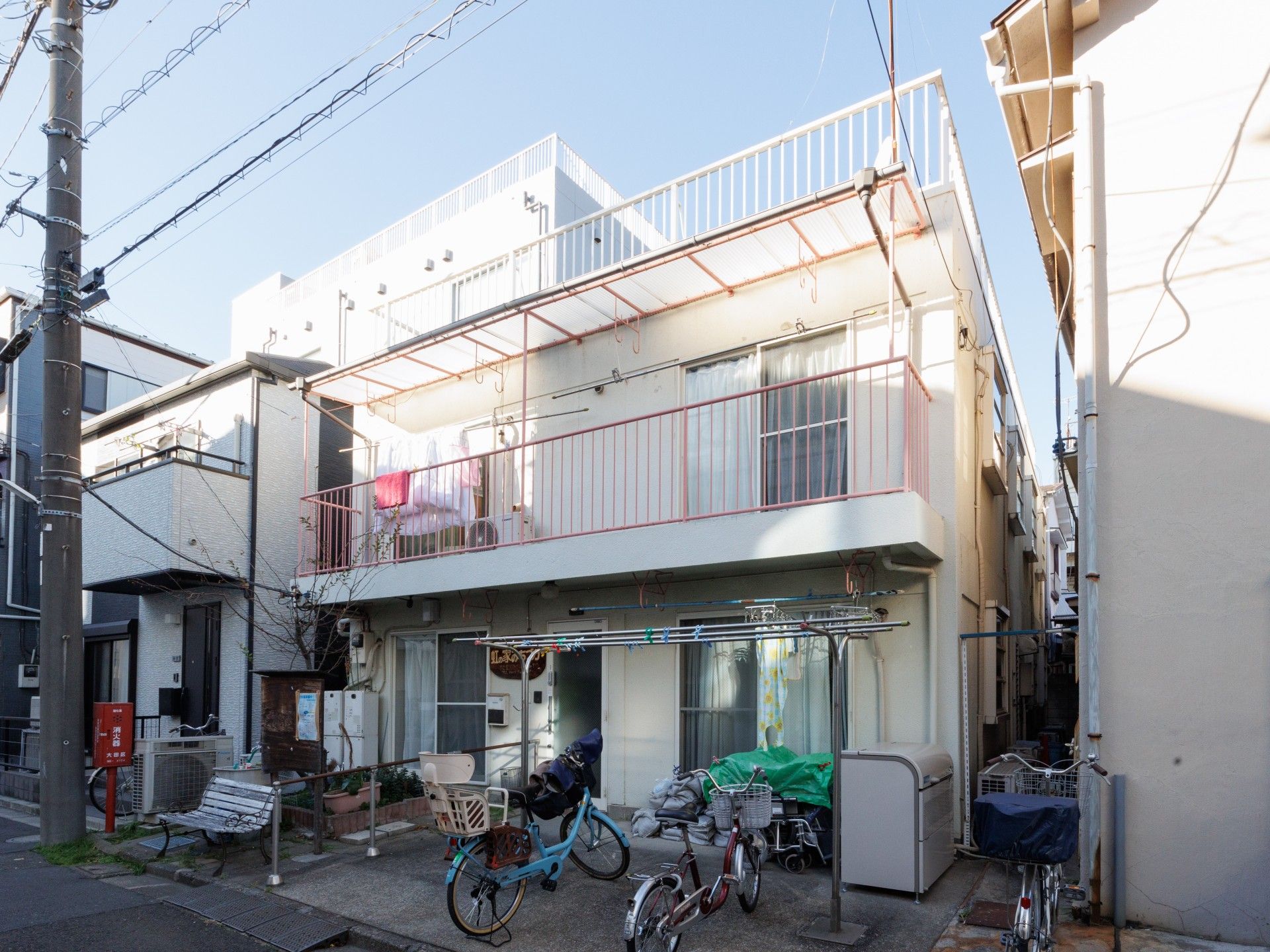 暖かい雰囲気の居室外観