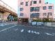 アクセス便利な立地の建物