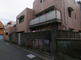 静かな住宅街の通り