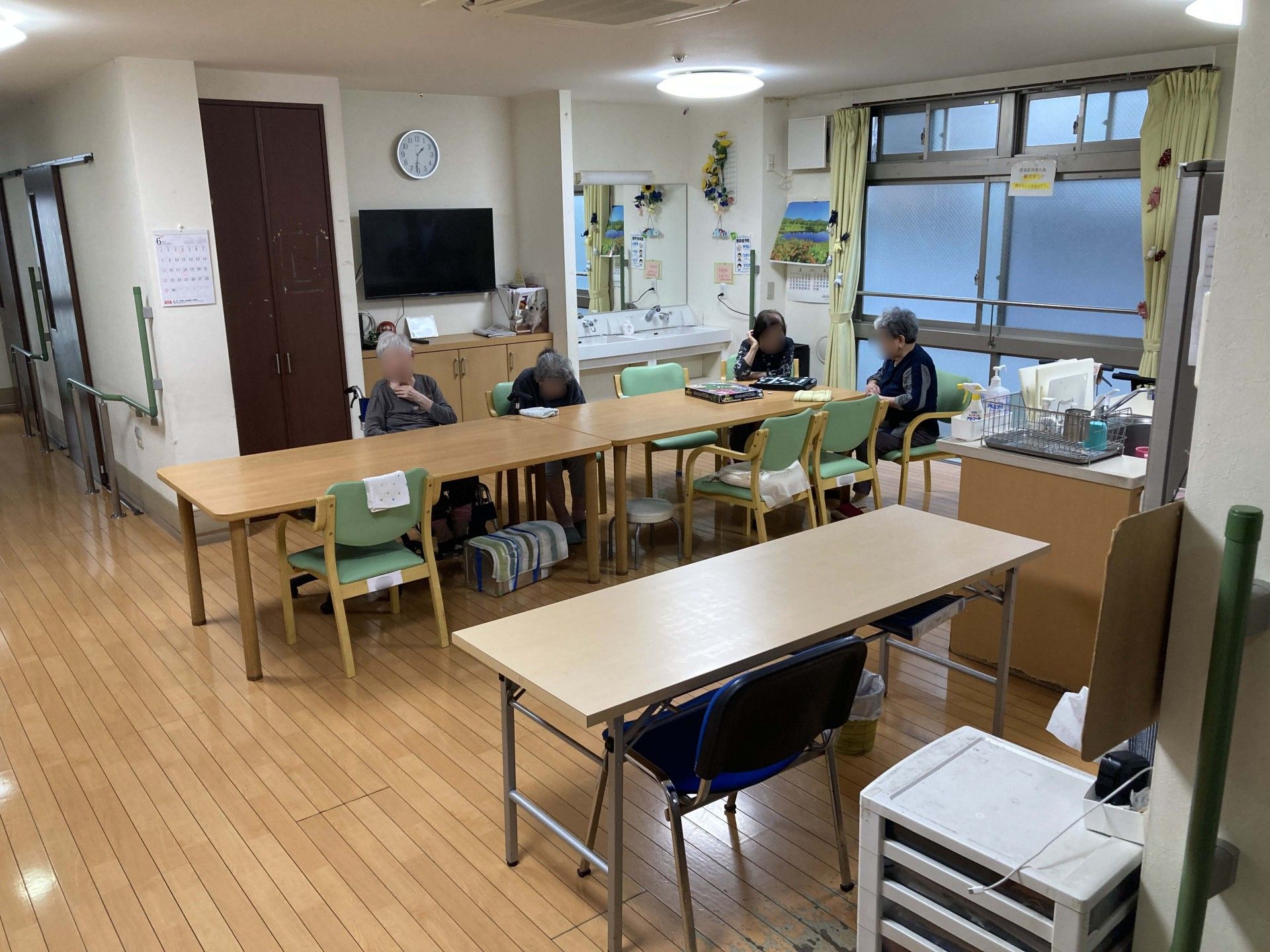 くつろぎのテーブルスペース