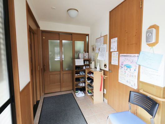 玄関