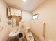 バリアフリー設計のトイレ空間