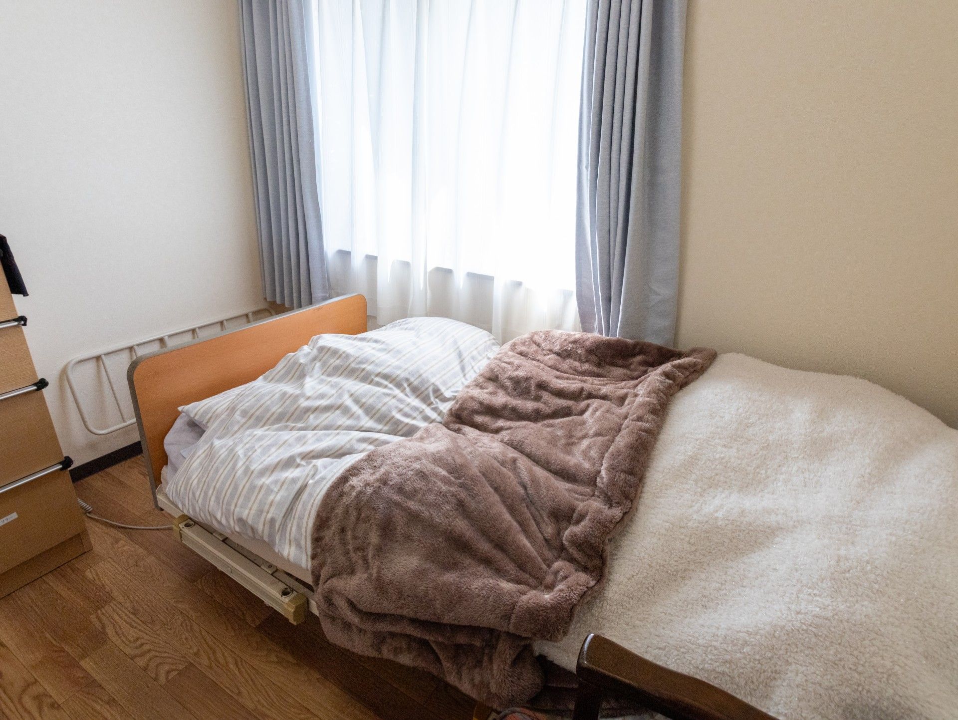 柔らかな光が差し込む部屋