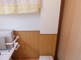 介護施設の清潔なトイレスペース
