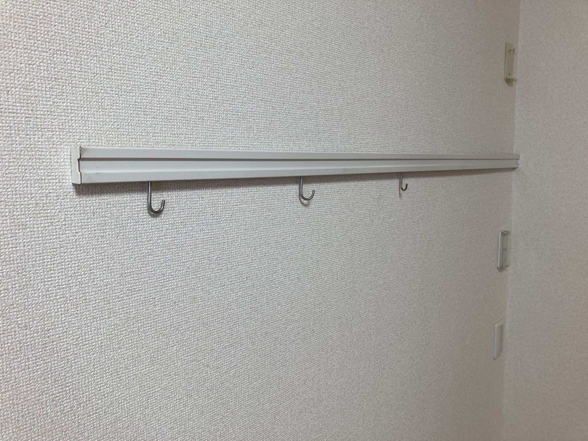 フック付きの壁