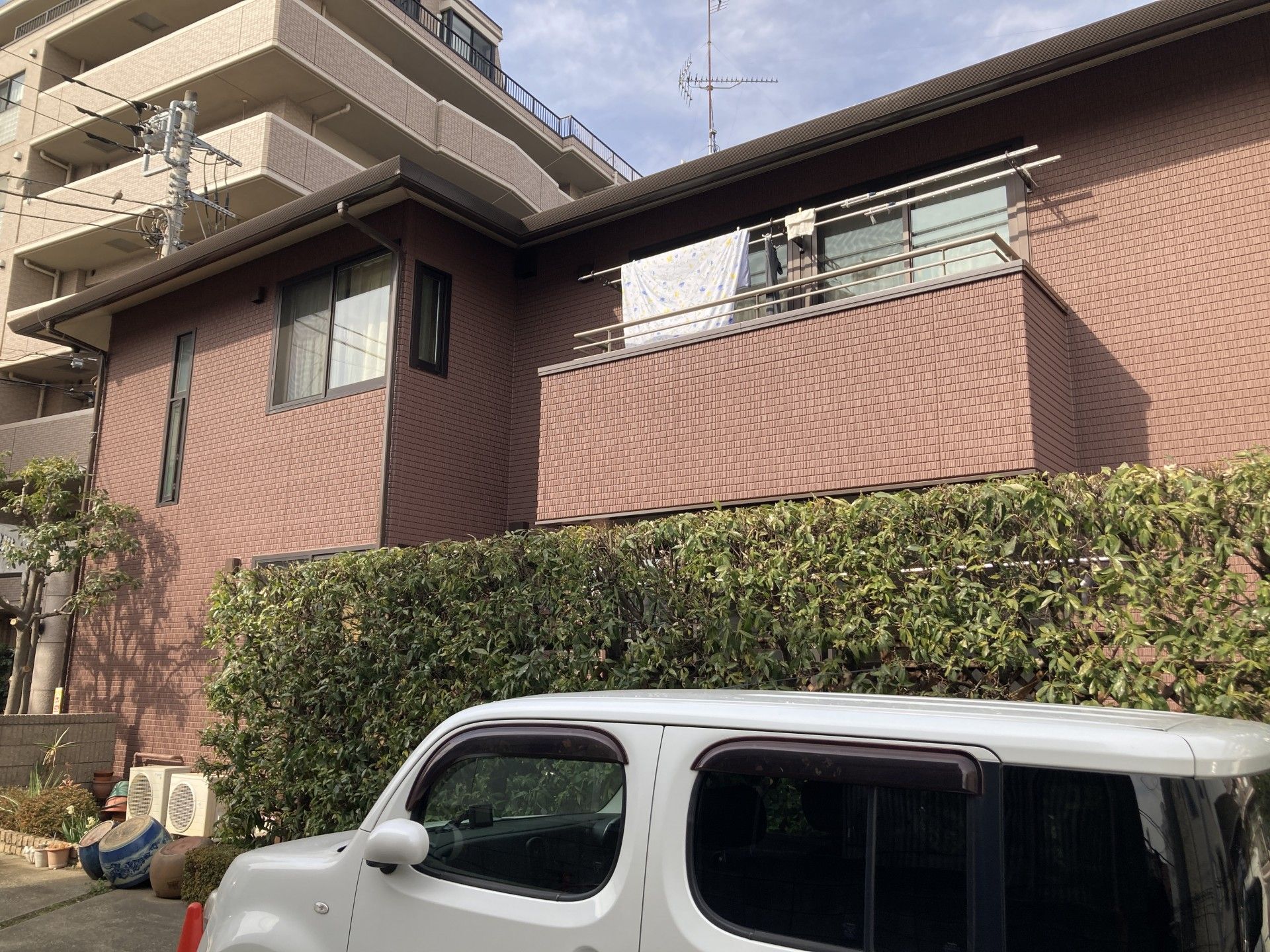 日当たりの良い建物外観
