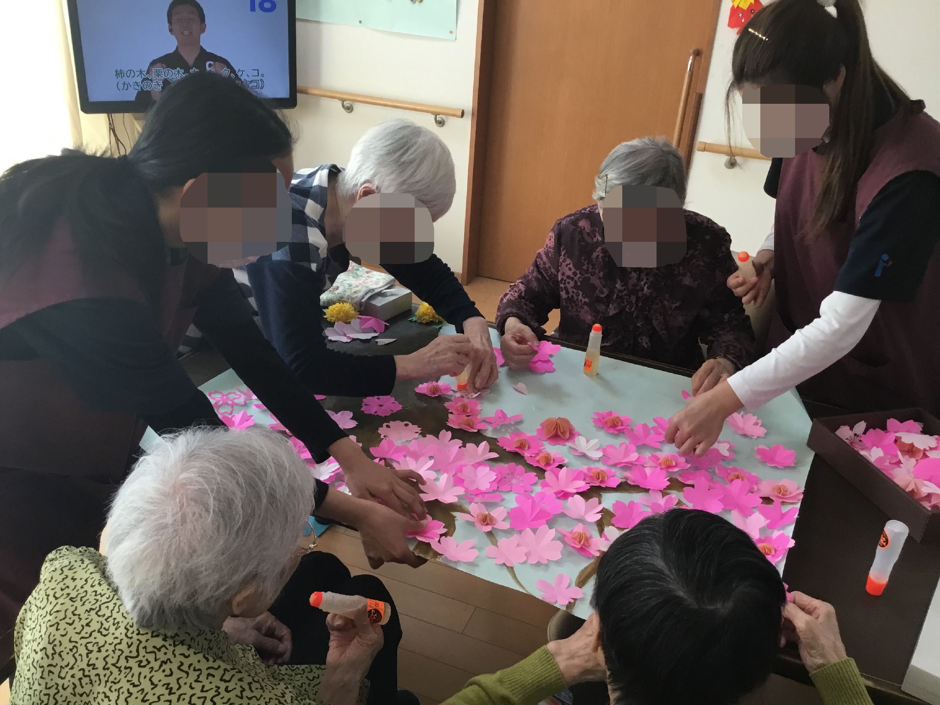 手芸活動を楽しむ居室