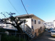 静かな住宅街にある施設外観