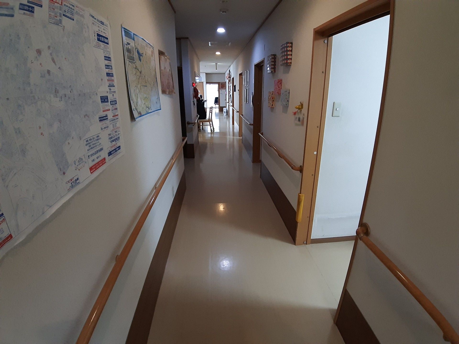 清潔な廊下の風景