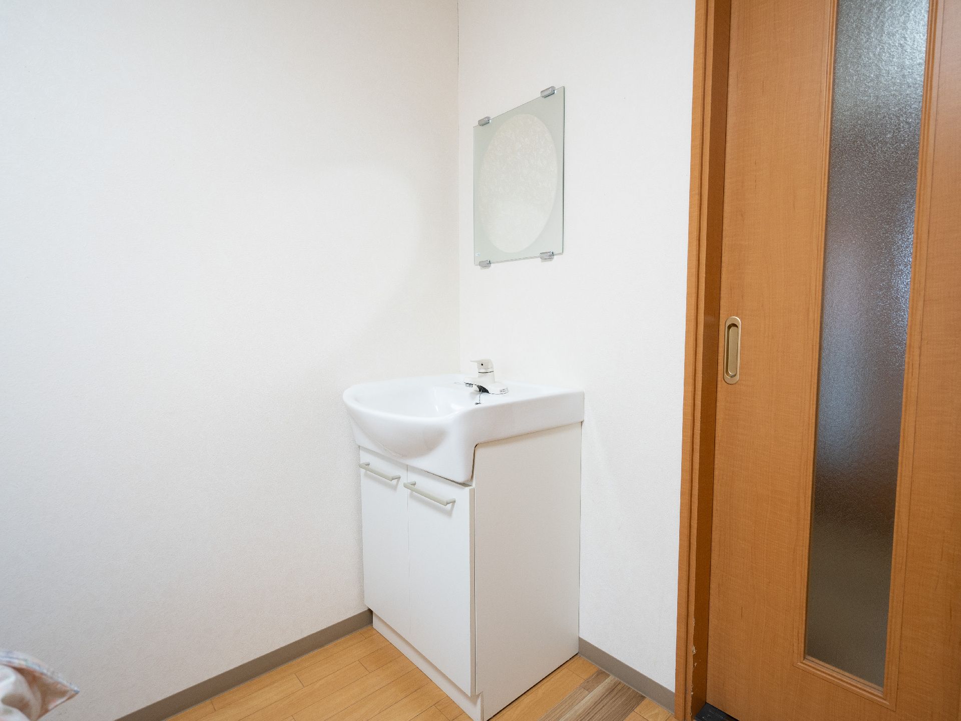 館内に設置されている、入居者が自由に使用できる洗面台