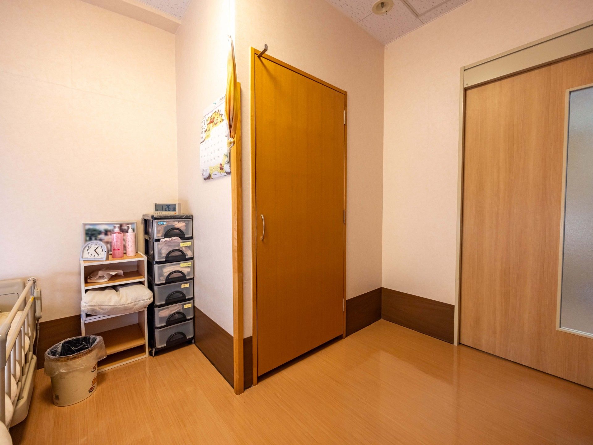 整然とした収納のある部屋