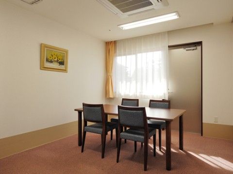 どんなことでも相談できる相談室をご用意している。小さなことでも気になったことなどを相談でき、快適な生活ができる。