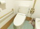 バリアフリーのトイレ付き居室