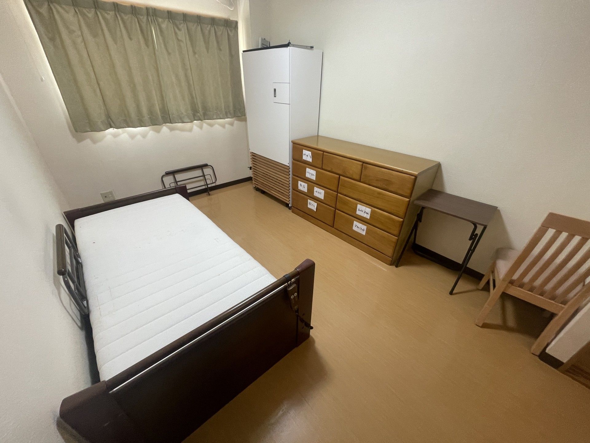 シンプルな個室