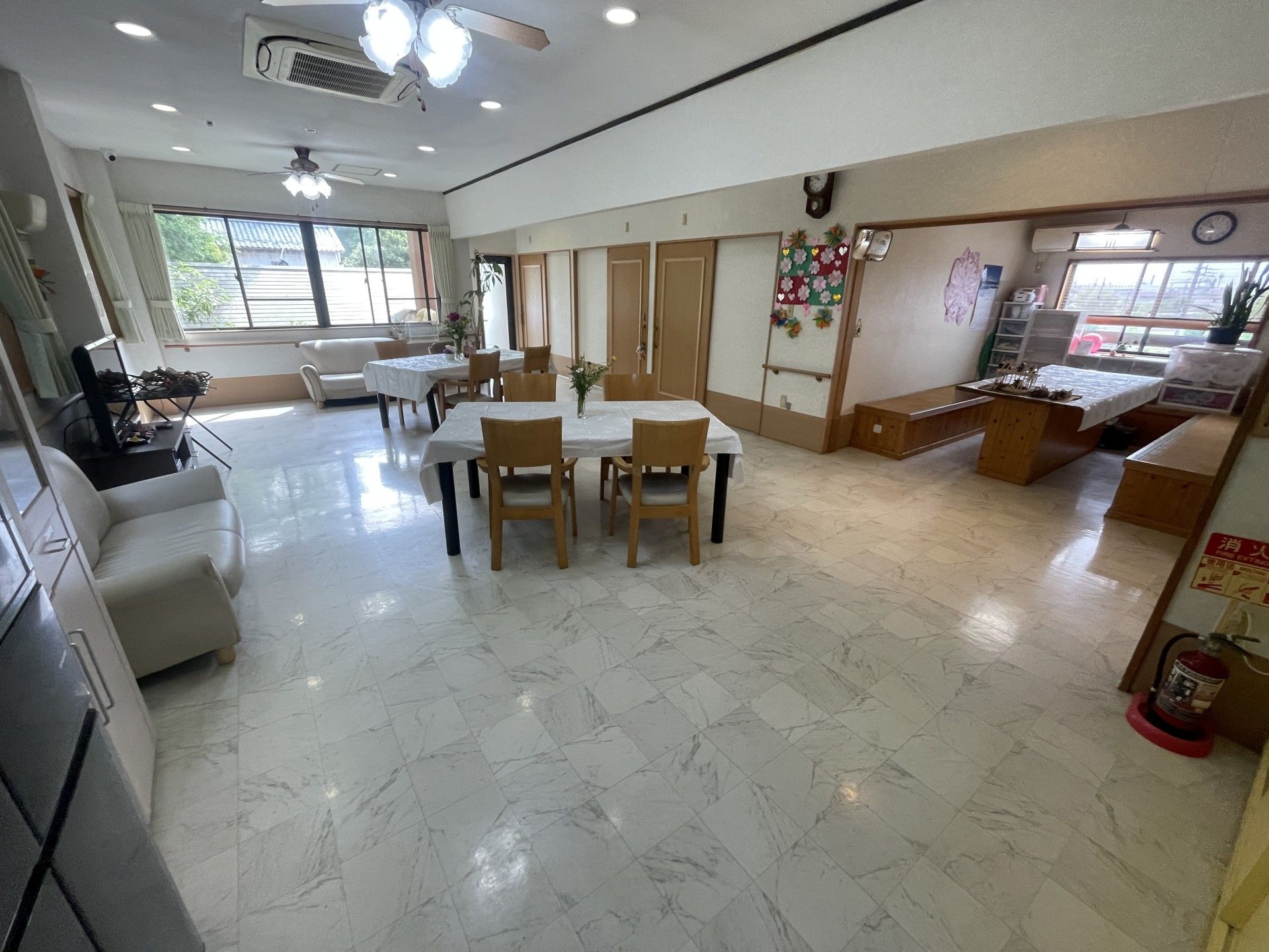 明るい共有スペース