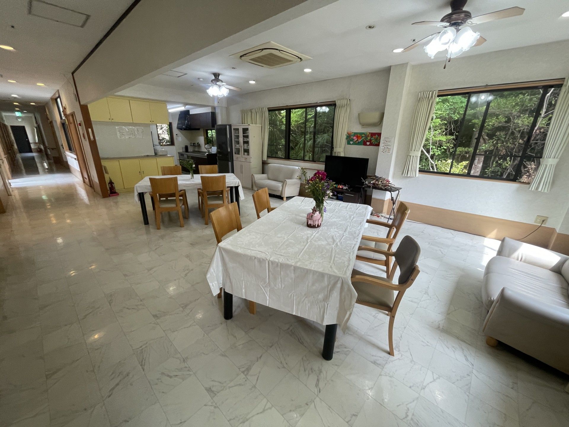 くつろぎの共有スペース