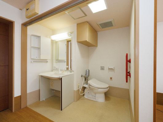 トイレ・洗面台