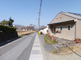 静かな住宅街にある施設外観