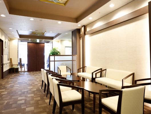 テーブルと椅子があるスペース