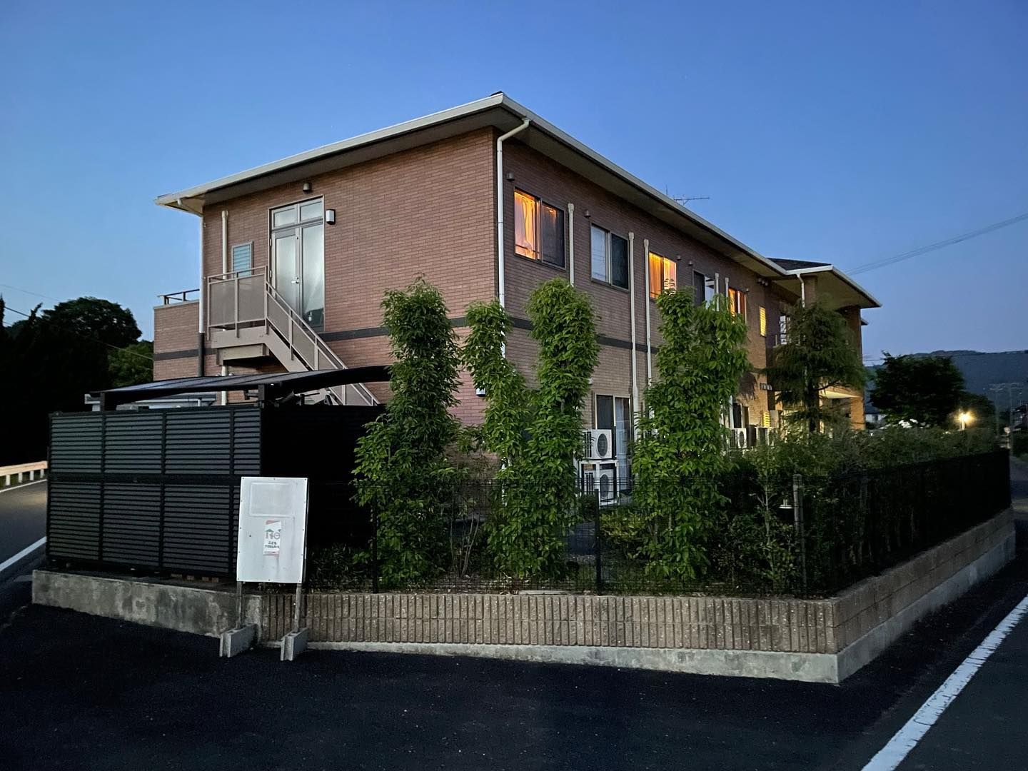 夕暮れ時の快適な居室