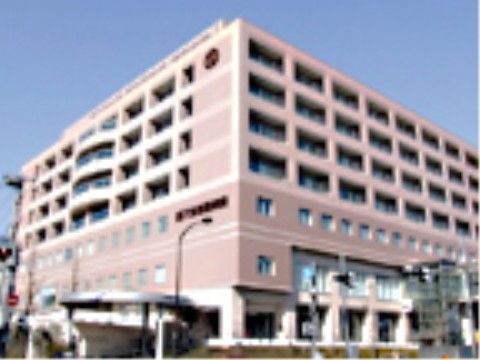 施設の近くにある総合病院。風邪をひいたときや怪我をしたときなどに利用することができるため、安心して過ごすことができる。