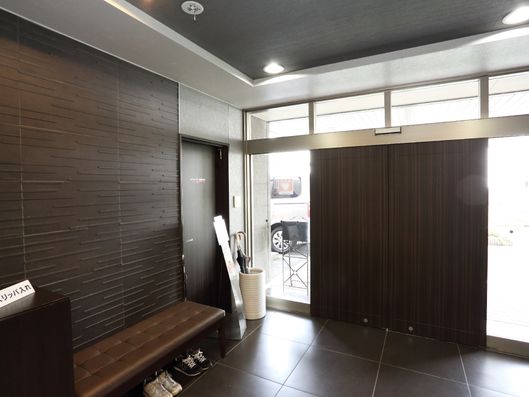 エントランスホール