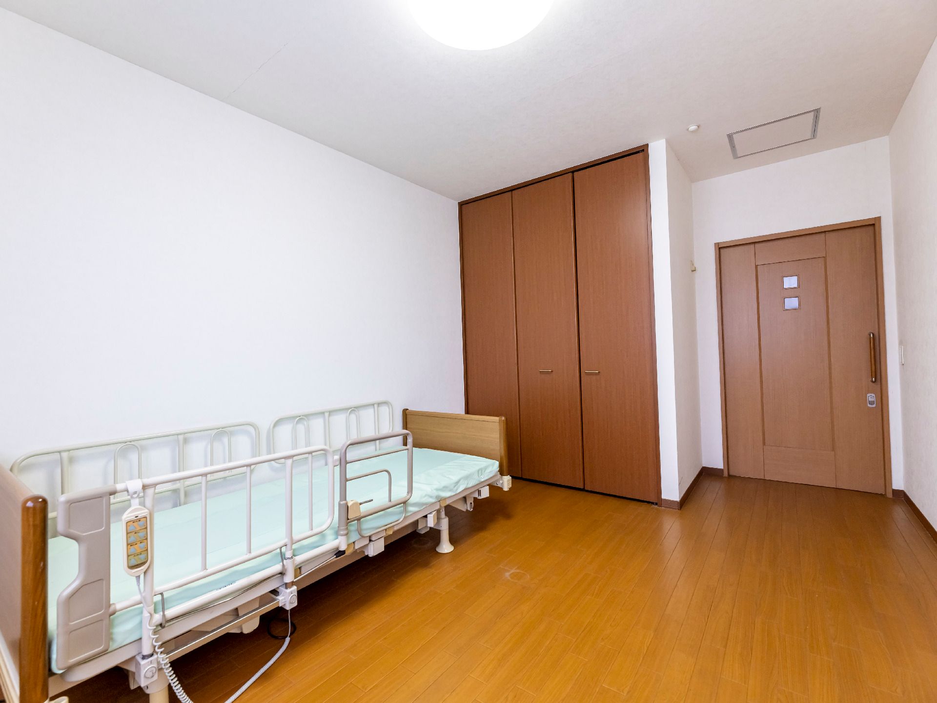 広々とした個室のお部屋