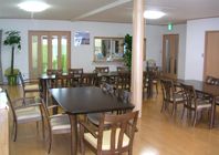 ゆったりした食堂の風景