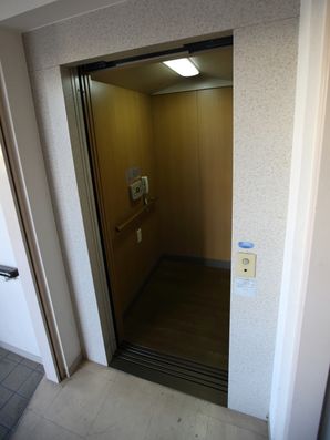 エレベーター