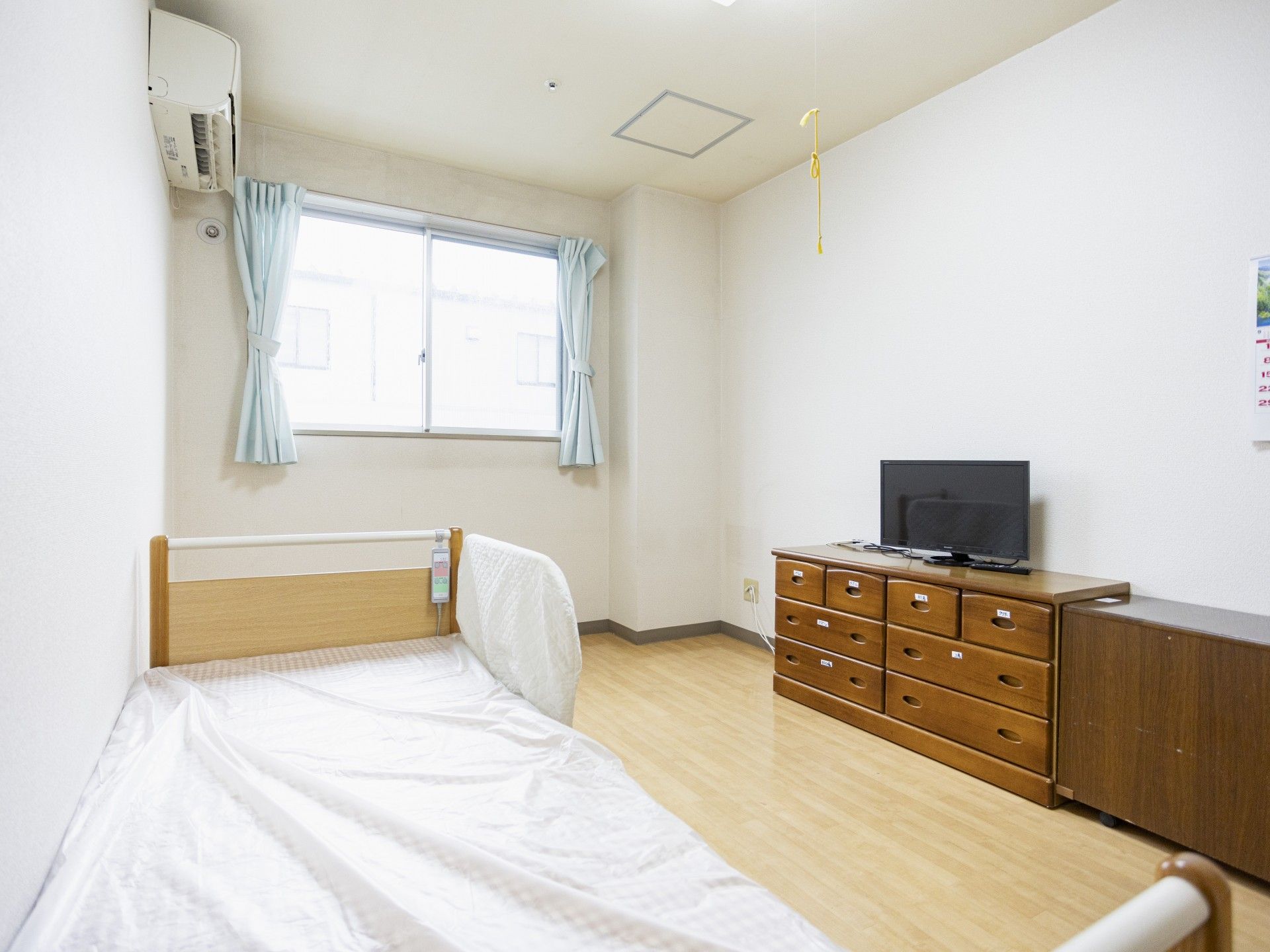 シンプルな個室の一角