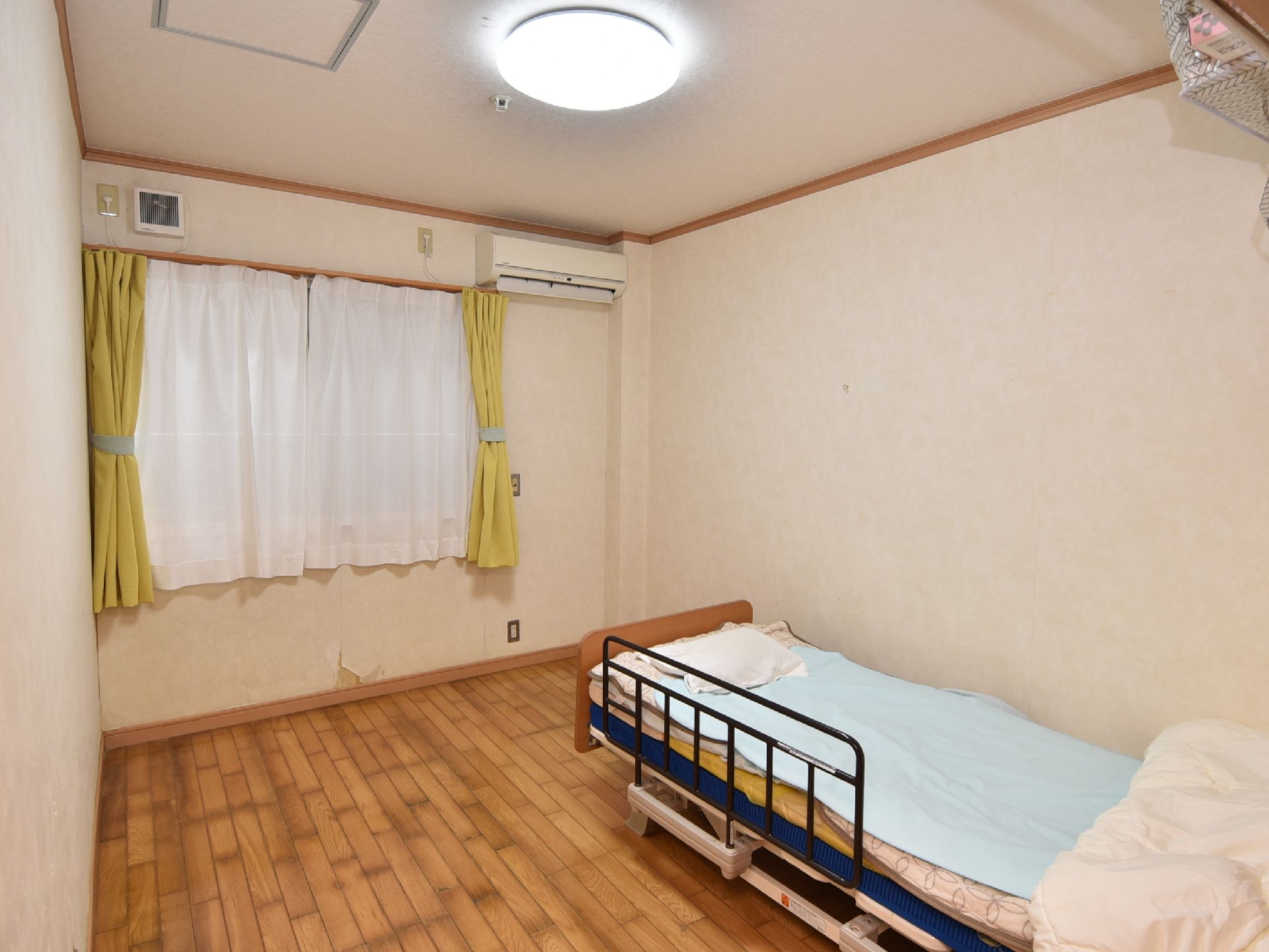窓の設置されている居室
