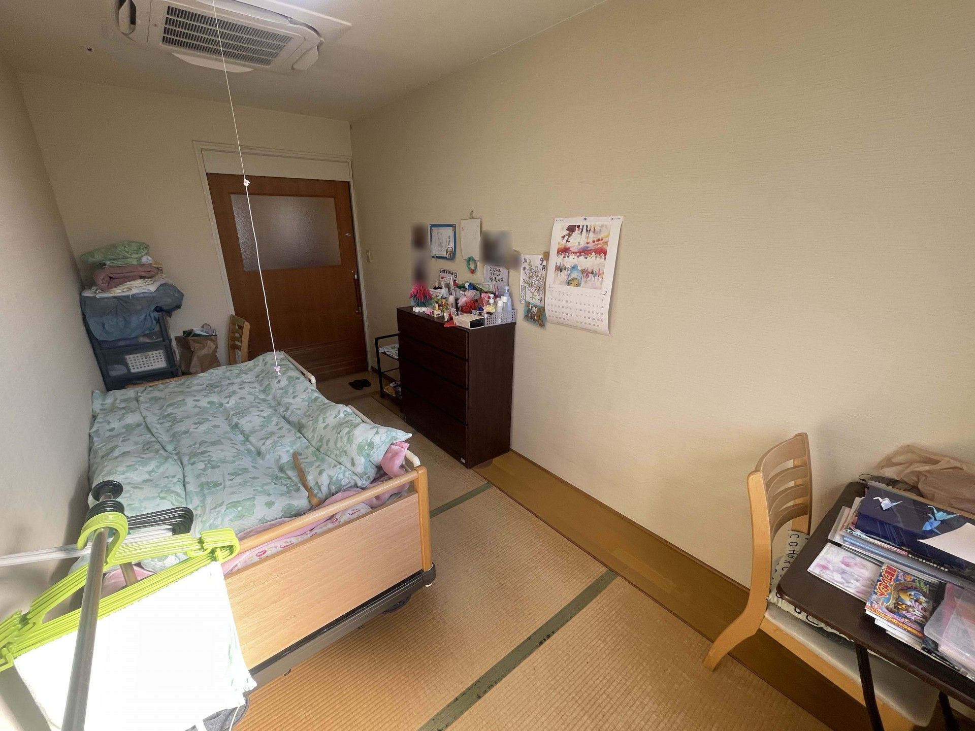 落ち着いた個室の様子