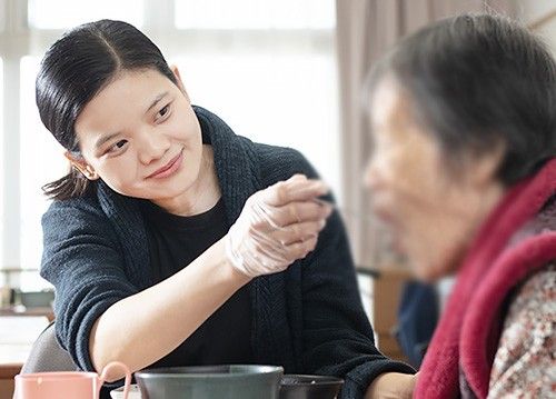 食事介助の様子
