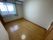 窓際の明るい部屋