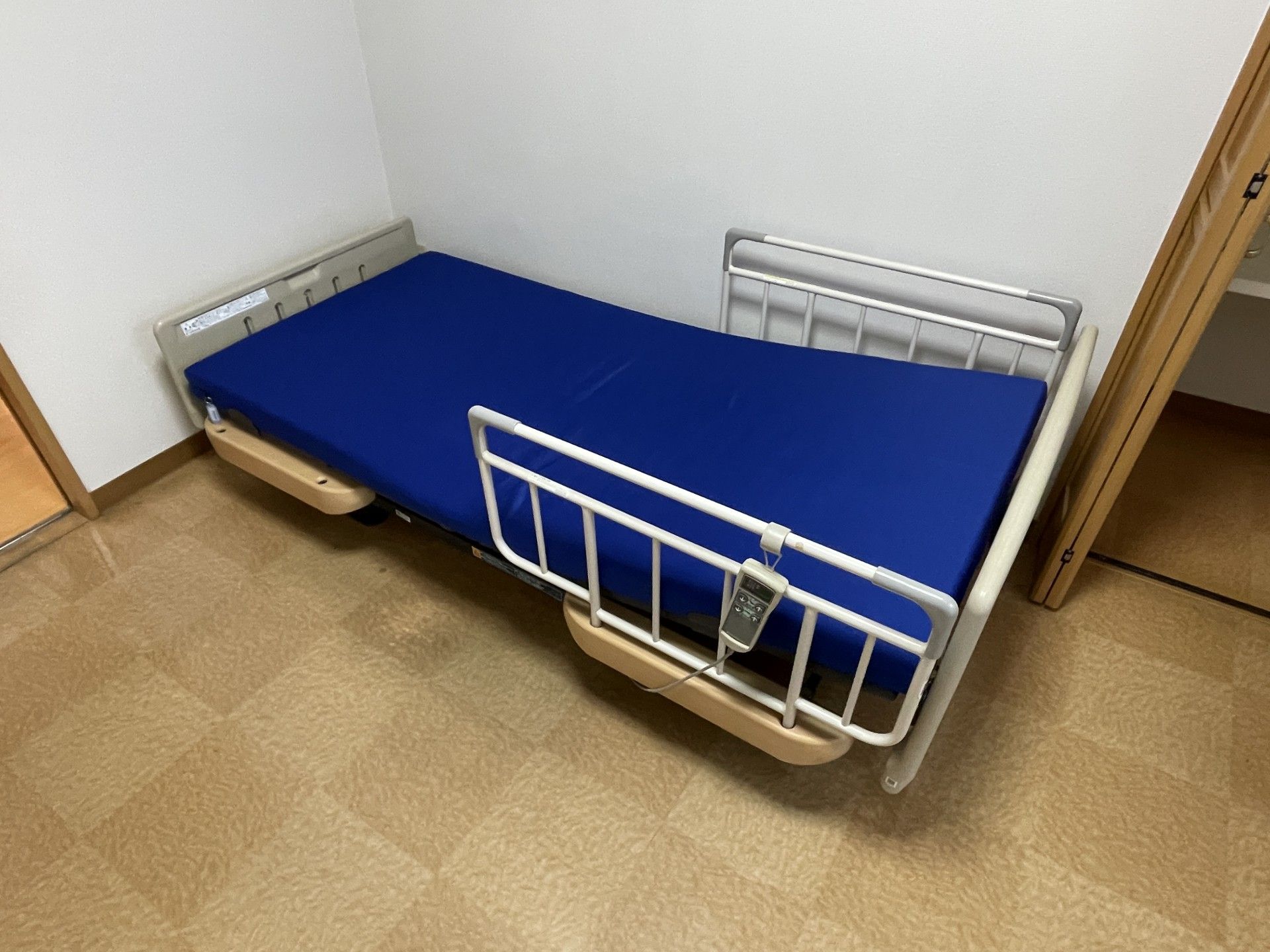 快適なベッドの部屋