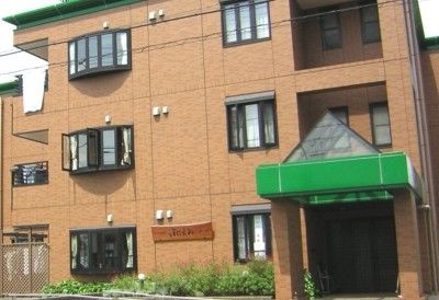 温かみのある建物外観