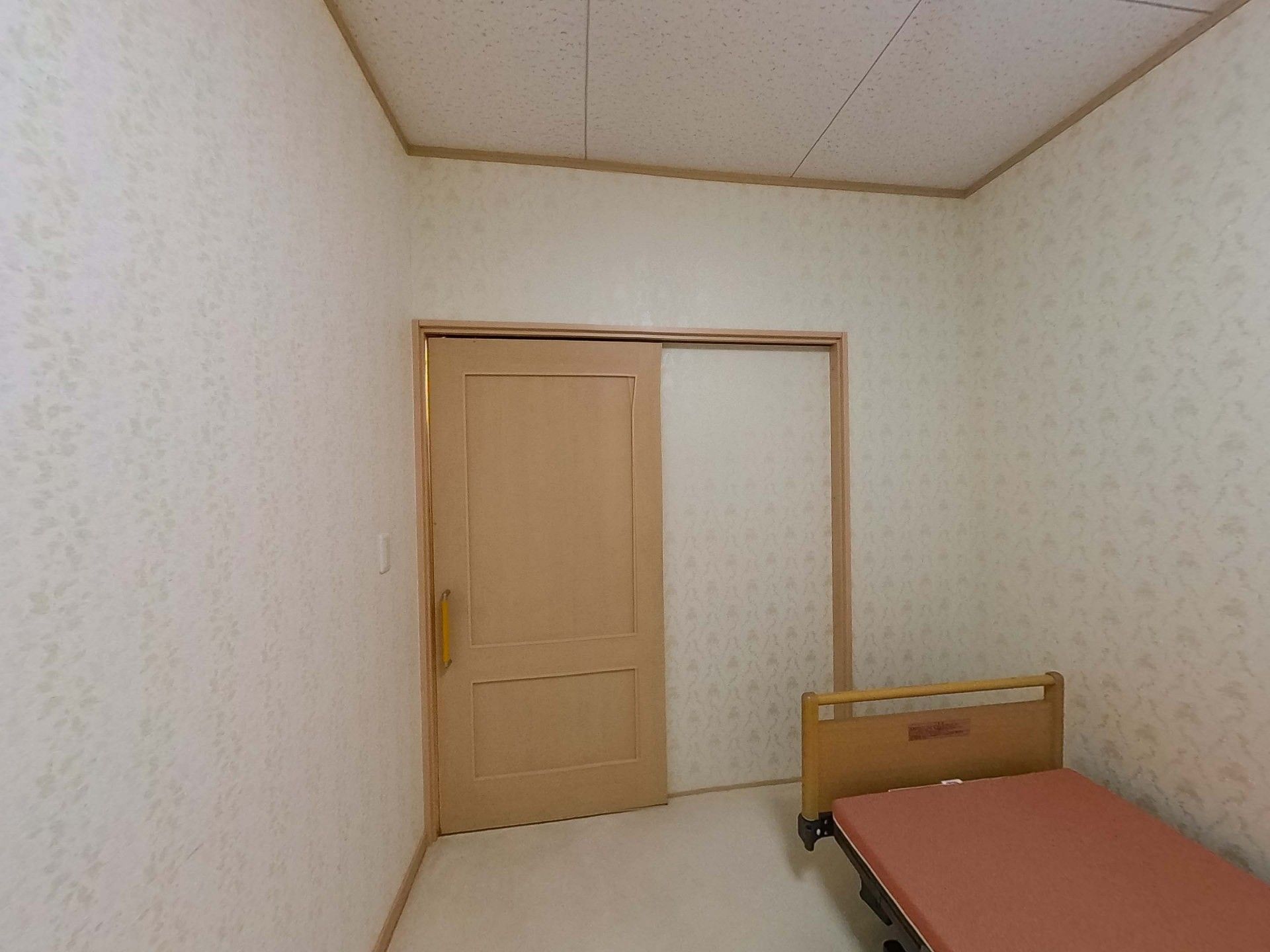 落ち着いた個室の様子