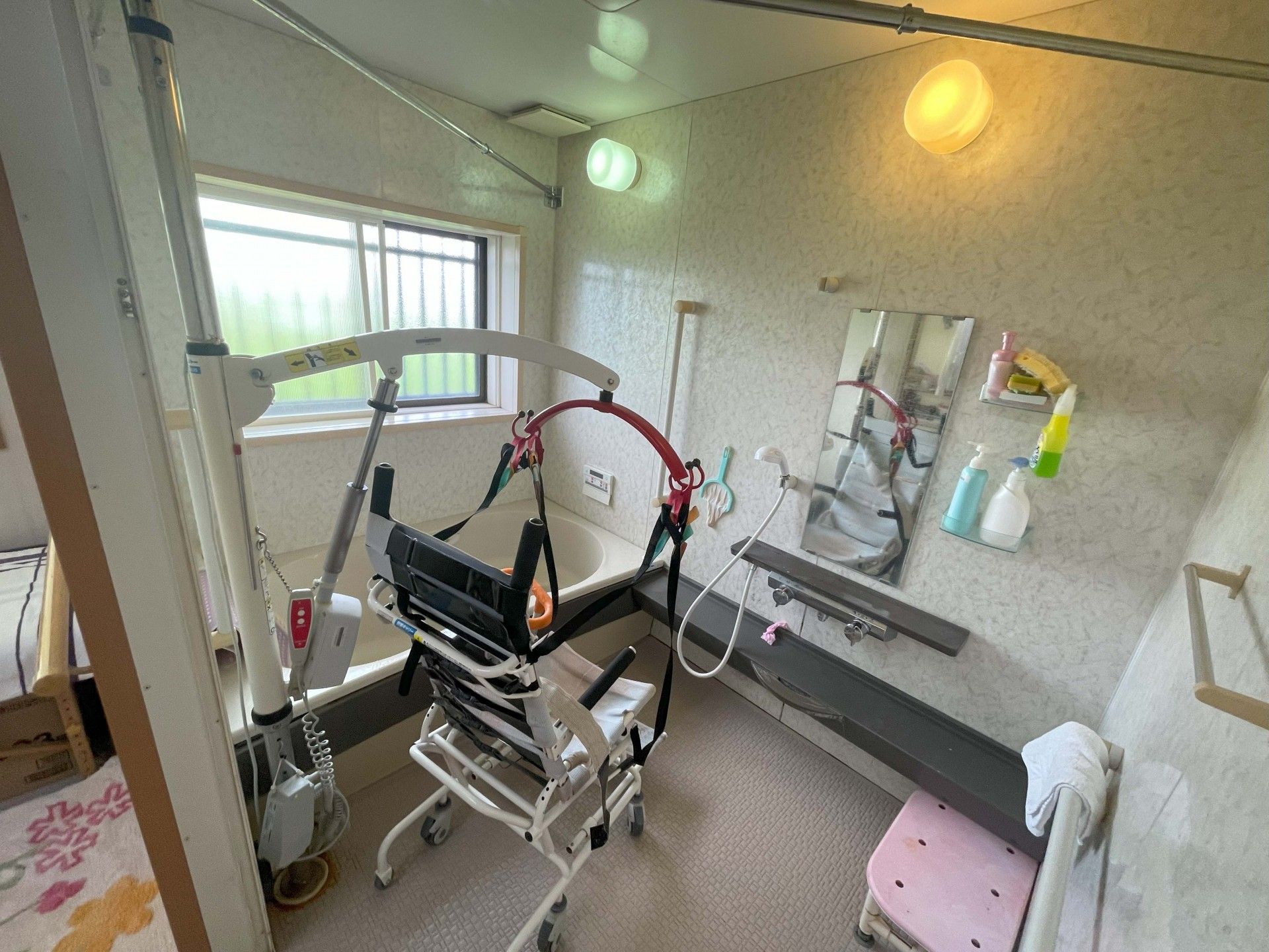 設備の整った浴室
