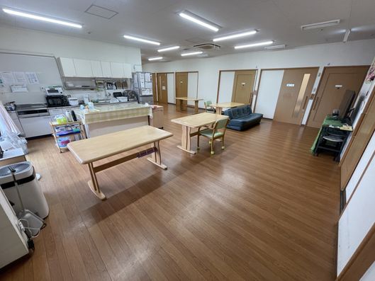 ラウンジ