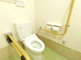 バリアフリー設計の洗面・トイレ空間